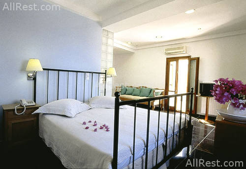 Theoxenia Hotel 4
